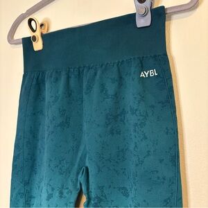 ABYL teal ombré women's Large workout leggings